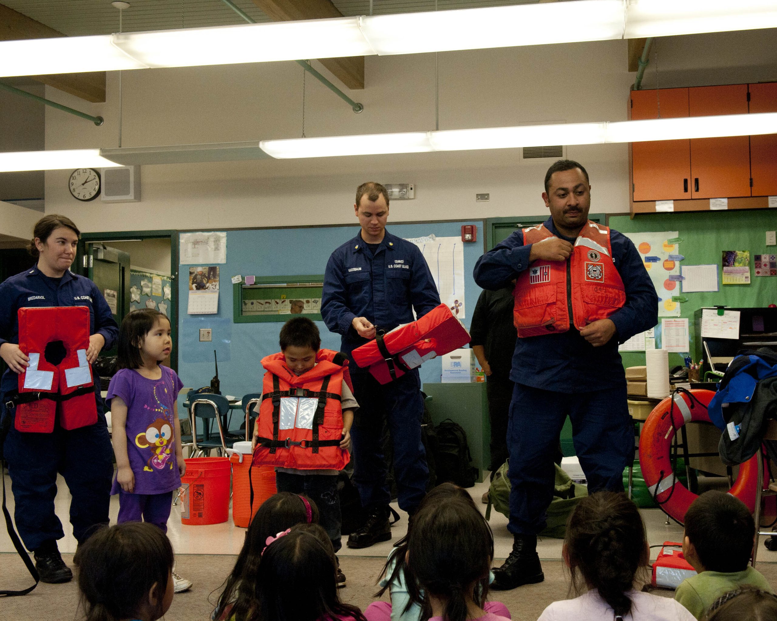 USCG Teaching Kids Safe Boating